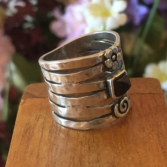 Vintage Silpada Sterling Silver Garnet Flower Swirl Ring R1048 Size 7 1/2 - Picture 16 of 16